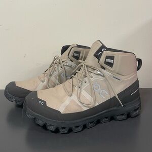 ON Running Cloudrock Waterproof Hiking Boots Mens Sand Tan 9.5